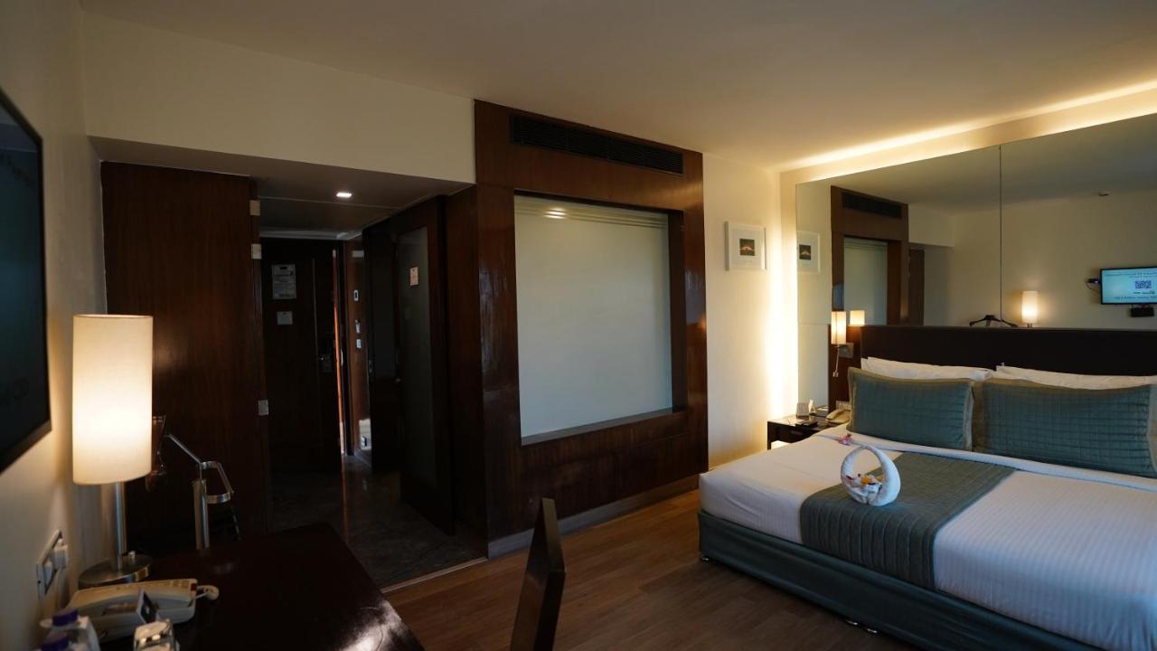 St Laurn Koregaon Park 4*