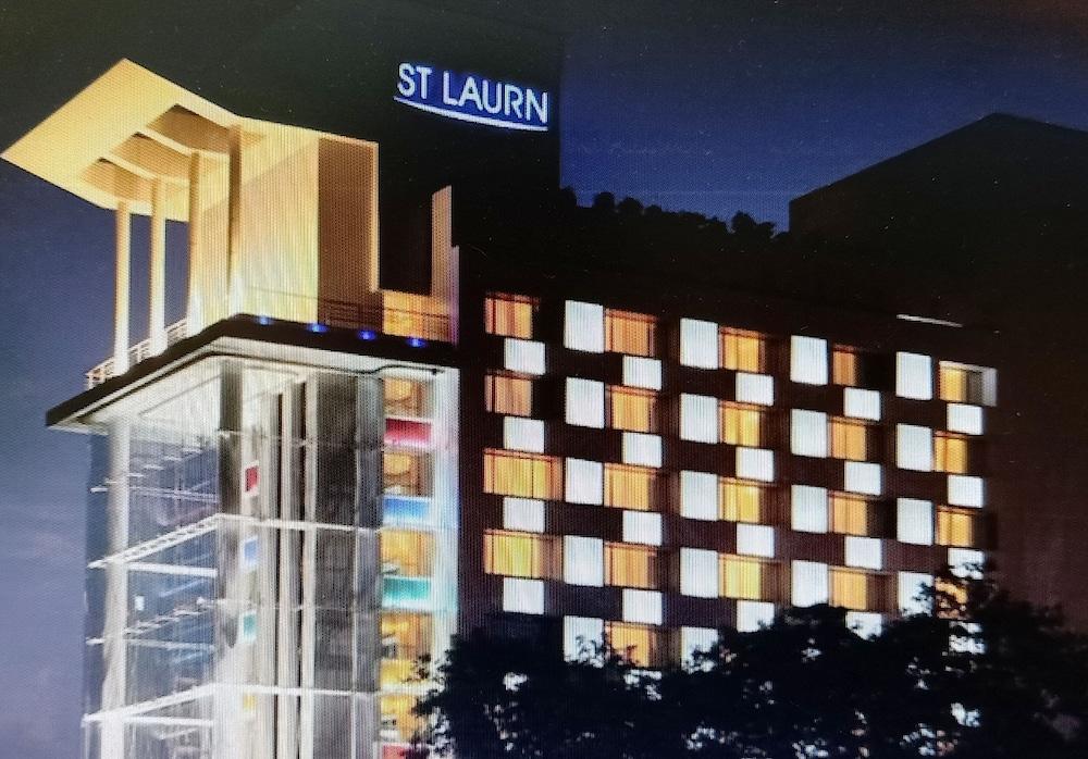Hotel St Laurn Koregaon Park 4*